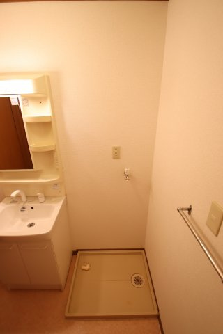 【設備】 | ティンカーベルノワ | 室内洗濯機置き場