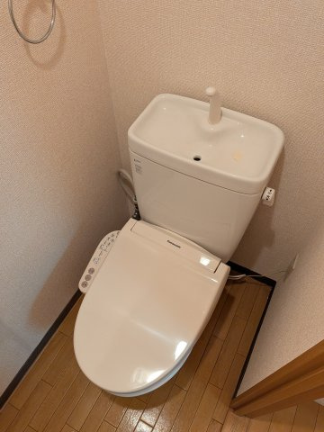 【トイレ】 | ベイグランデ | キレイな個室空間です