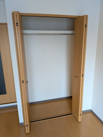 【収納】 | ベイグランデ | お洋服もたくさんしまえます