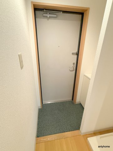 アーバンコンフォート堀江　仲介手数料無料の玄関