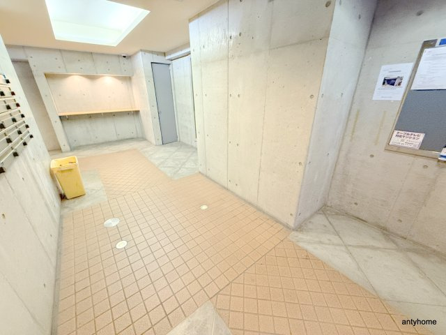 アーバンコンフォート堀江　仲介手数料無料のロビー