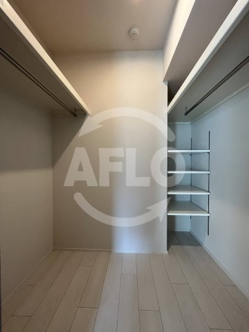 プレディアコート本町の収納|プレディアコート本町　ウォークインクローゼット