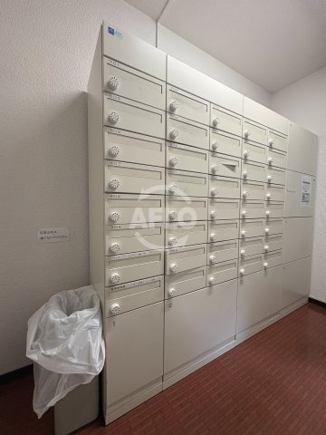 ノイメゾン堀江 堀江小学校のその他共用部分|ノイメゾン堀江　メールボックス
