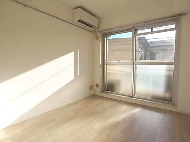 【寝室】 | マリオン本千葉 | 落ち着いて過ごせるお部屋なので、寝室にいかがでしょうか