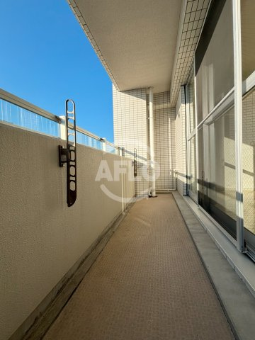 コスモリード谷町六丁目のバルコニー|ドゥーエ谷町　バルコニー