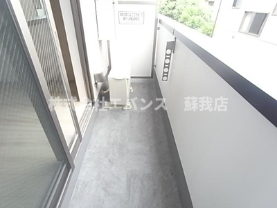 【バルコニー】 | THE CENTRAL HONCHIBA | 開放的で明るい空間を演出してくれるバルコニーです