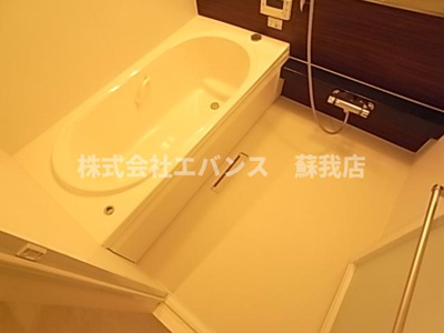 【浴室】 | アヴェニール | コンパクトで使いやすいお風呂です