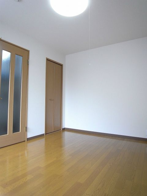 リリックコート313の居間・リビング