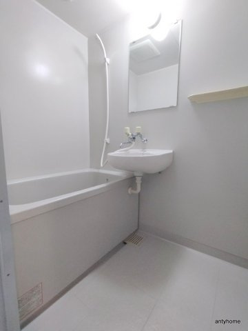 サンユタカマンション　仲介手数料無料の浴室