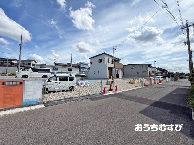 春日井市大手町2丁目(全13棟)の前面道路含む現地写真