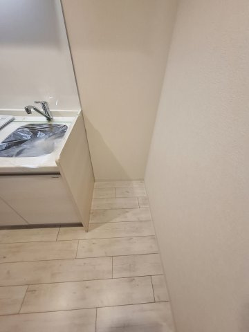 SOL宮水の設備|冷蔵庫置き場　約60×60　高さ1.8