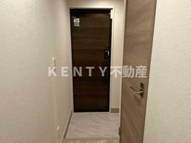 【玄関】 | セレスティア中央 Ⅱ | 明るい玄関です