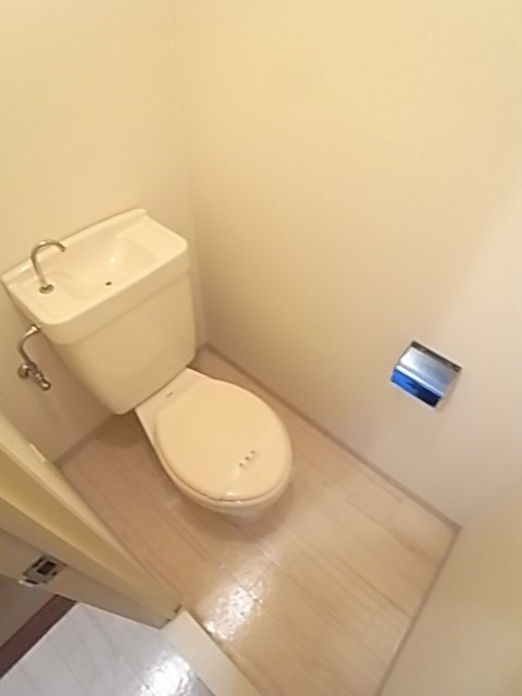 尼崎市塚口町１丁目の賃貸マンションのトイレ|シンプルで使いやすいトイレです