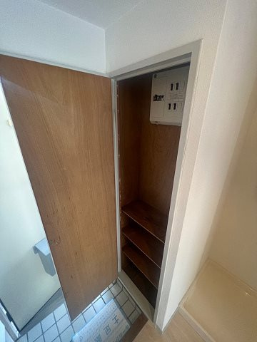 尼崎市南塚口町７丁目のアパートの収納