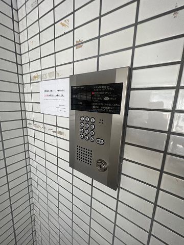 尼崎市南塚口町７丁目のアパートの外観