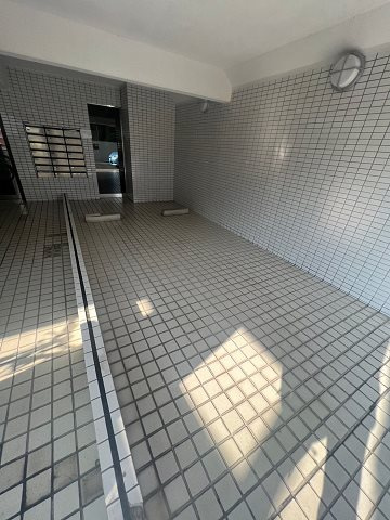 尼崎市南塚口町７丁目のアパートの駐車場