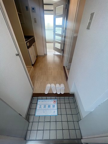 尼崎市南塚口町７丁目のアパートの玄関