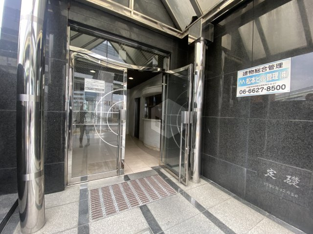 ノアーズアーク長田21のエントランス