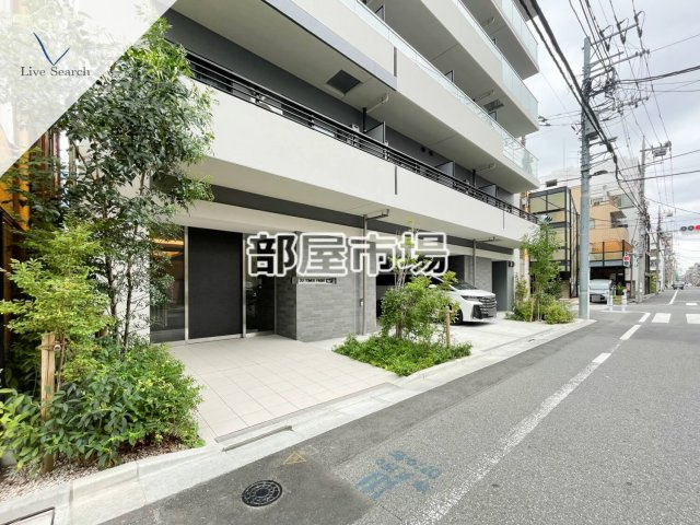 JU TOWER FRONT 亀沢のエントランス