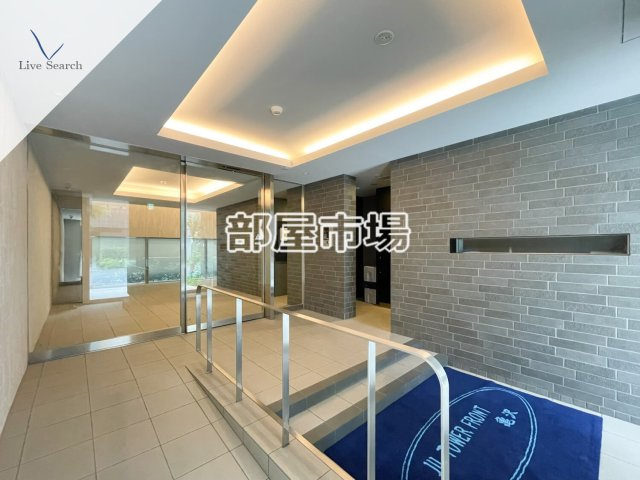 JU TOWER FRONT 亀沢のエントランス
