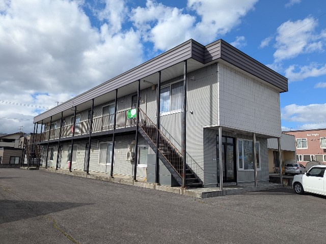 空知郡奈井江町字奈井江町のアパート