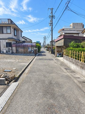 【前面道路含む現地写真】の画像