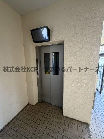 翠水マンションのエントランス