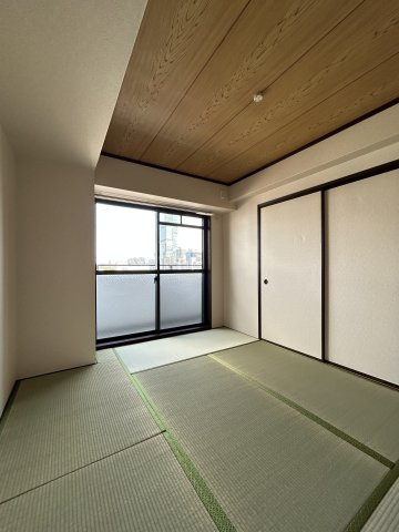 マンションタワーサイドの和室