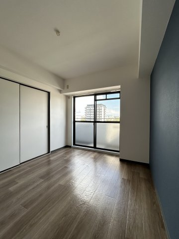 マンションタワーサイドの寝室