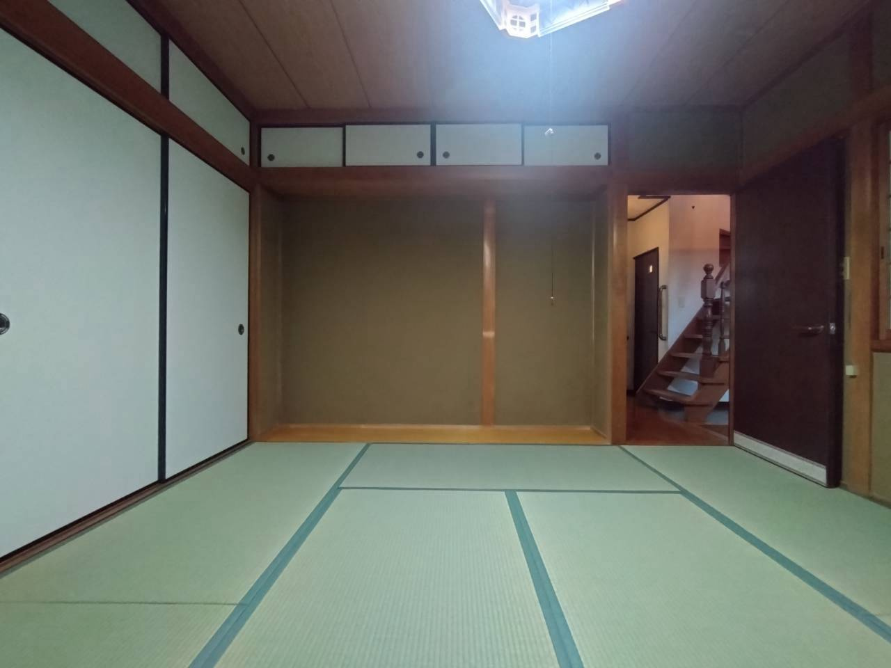 高槻市城南町戸建の内装