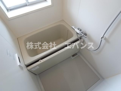 【浴室】 | リエス千葉新宿 | コンパクトで使いやすいお風呂です