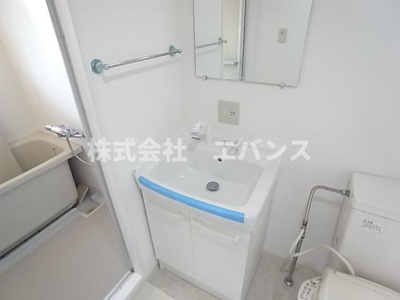 【独立洗面台】 | リエス千葉新宿 | 独立洗面台あり、毎朝おしゃれに忙しい女性の方におすすめです