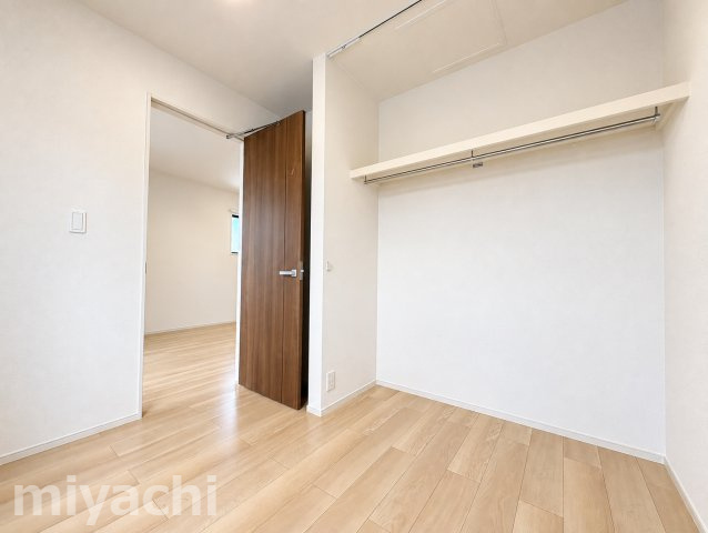 FLAT　Y　Vの収納