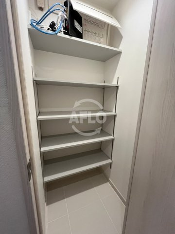 シエリアタワー大阪堀江　日吉小学校の玄関|シエリアタワー大阪堀江　シューズインクローゼット