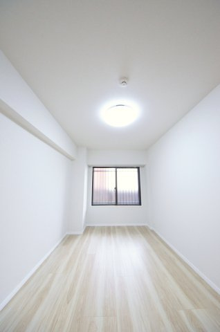 ライオンズマンション己斐本町の洋室|全居室収納スペース有
お部屋が広く綺麗に使えます