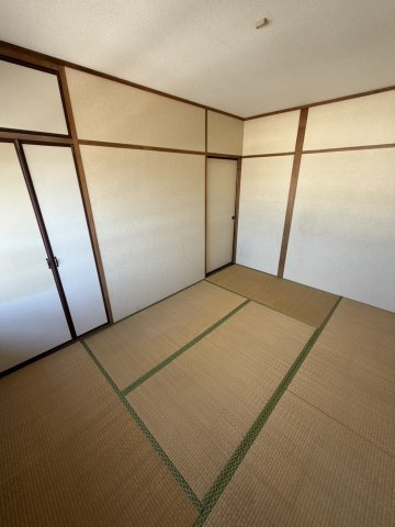 コーポパインの和室