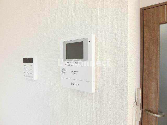 【セキュリティ】 | アンビシオン泉中央 | 突然の来客時もＴＶモニターホンでしっかり確認。