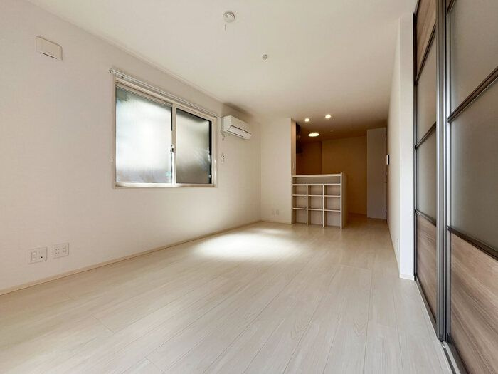 ジュネス大橋駅前の居間・リビング