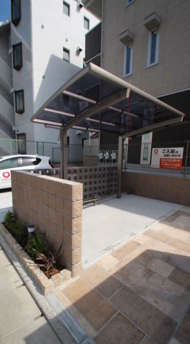 ジュネス大橋駅前