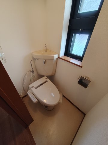 メゾンカフー赤羽のトイレ