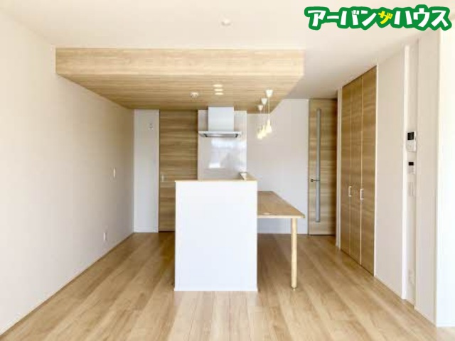 ＣｌｏｃｈｅｔｔｅＫの居間・リビング