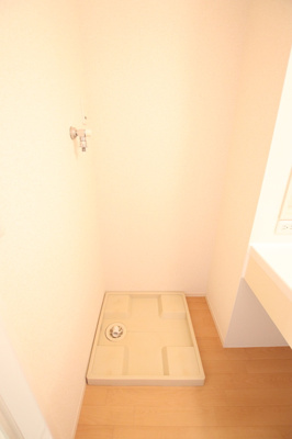 防水パン付きの洗濯機置き場