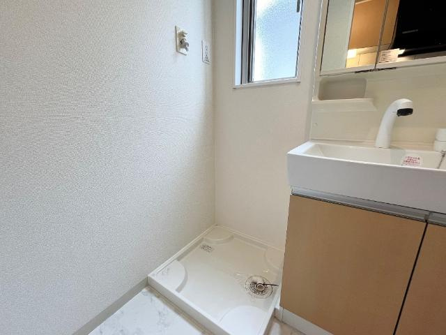 スカイ　アリエルのその他|洗濯機置場