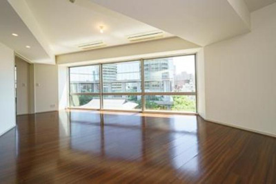 【居間・リビング】 | アトラスタワー六本木 | ※写真は同タイプ住戸です。