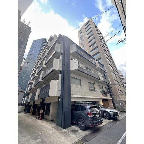 プレシアス本郷の外観
