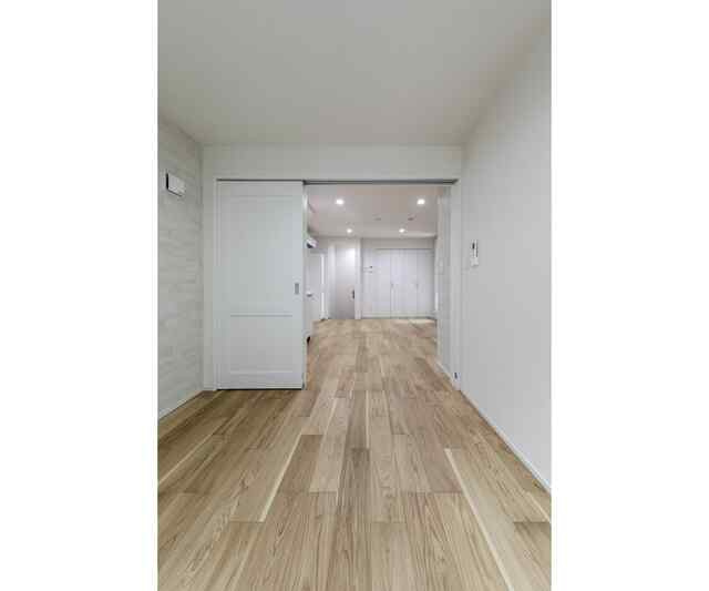 ＷｏｏｄＣｒｅｓｔ中延Ｒｅｓｉｄｅｎｃｅ(ウッドクレストナカノブレジデンス)の居間・リビング