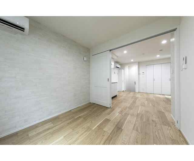 ＷｏｏｄＣｒｅｓｔ中延Ｒｅｓｉｄｅｎｃｅ(ウッドクレストナカノブレジデンス)の居間・リビング