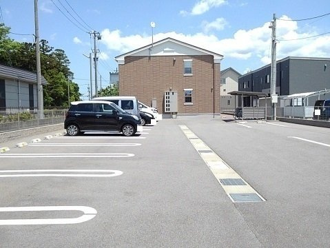 プラシードアルバの駐車場|駐車場です