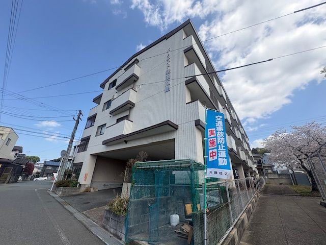 【外観】 | パークサイド空港南館