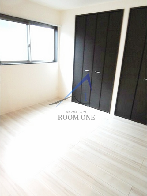 Classy Residenceの居間・リビング|洋室のお部屋です。